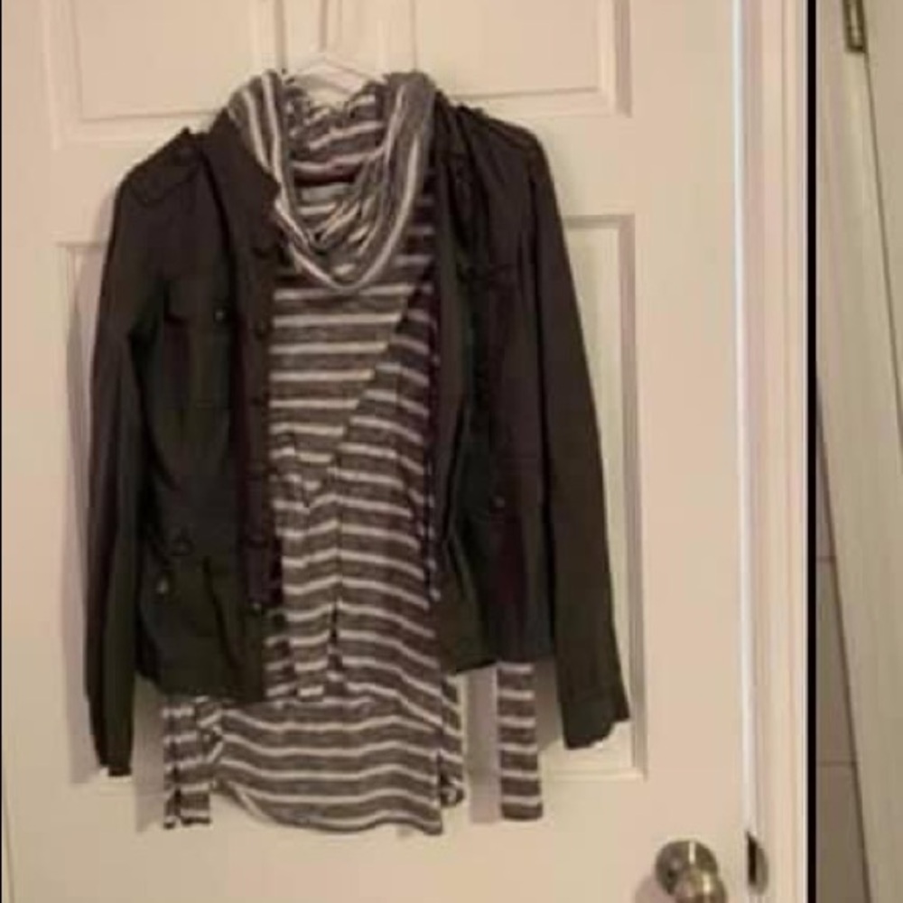 Maurices size small tops.